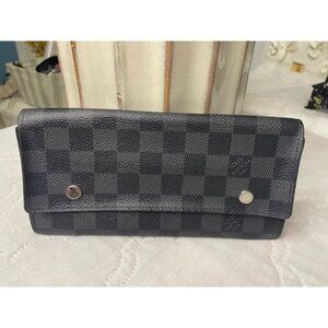 Like New – Louis Vuitton Damier Graphite Long Wallet (N63084)